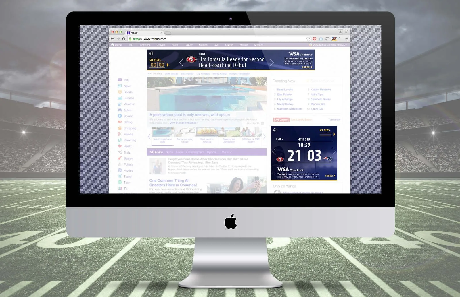 Visa Checkout E-Z Scoreboard in situ: the browser extension replacing banner ads on a Yahoo homepage with live NFL score and news units